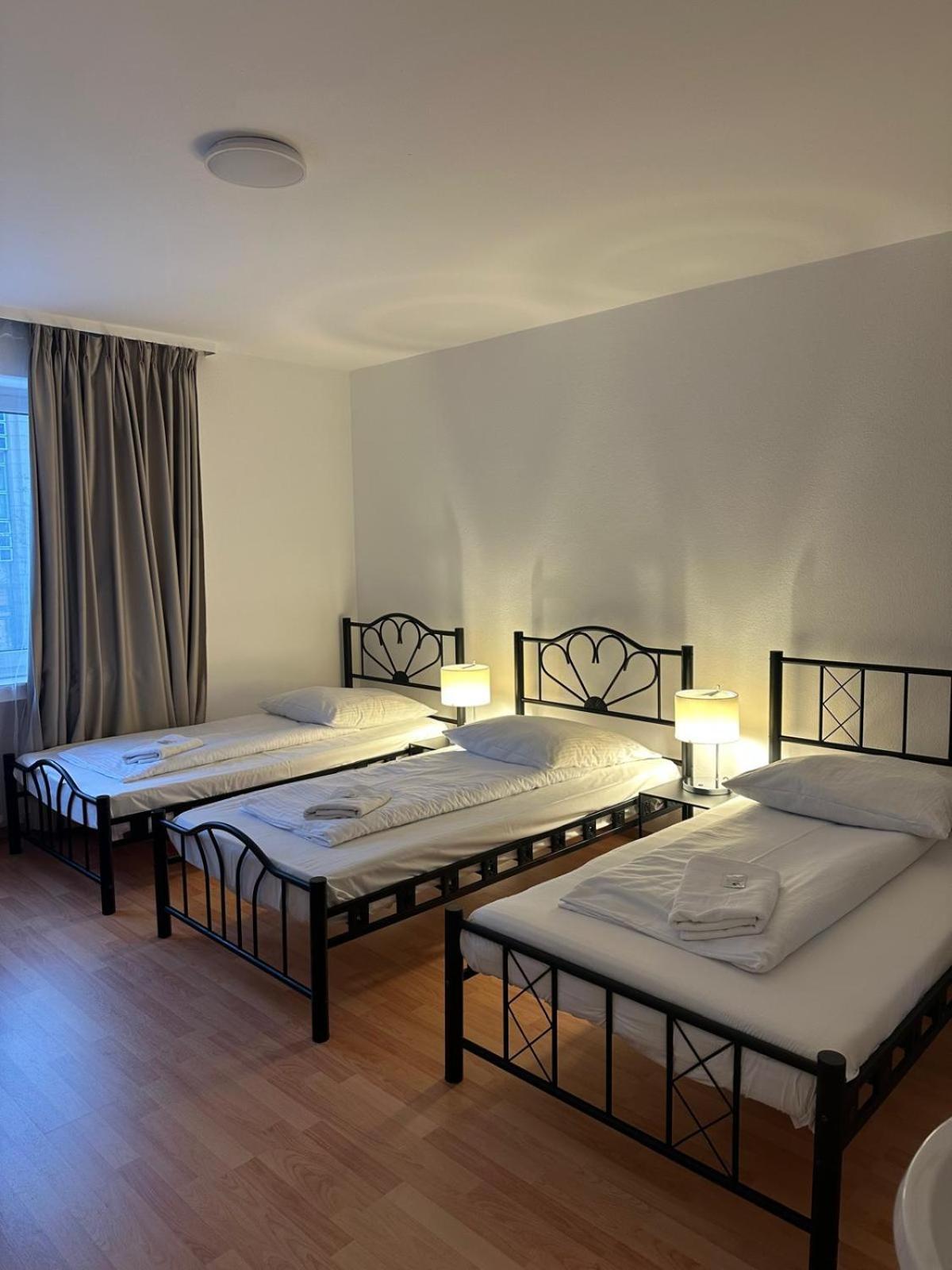 Hotel-Pension Asta Monaco di Baviera Esterno foto
